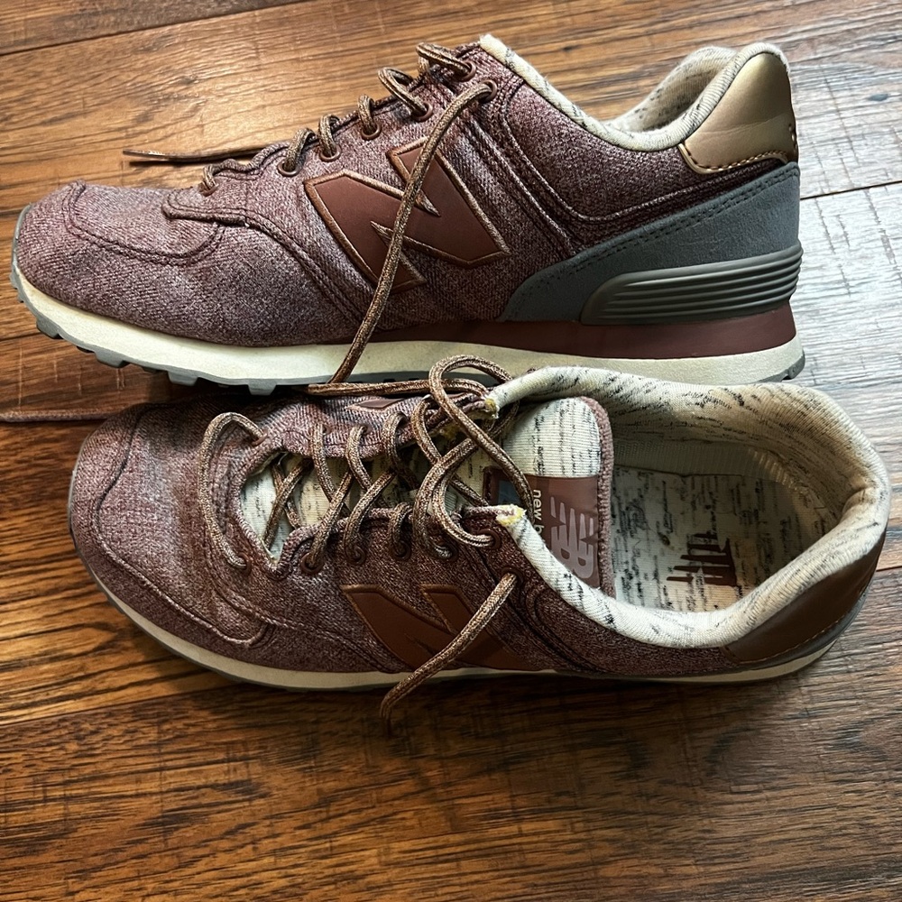 New Balance 574 size 8.5